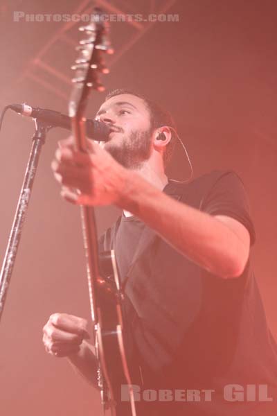 EDITORS - 2013-10-21 - PARIS - Le Trianon - Thomas Michael Henry Smith